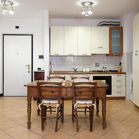Prione'S Apartment Bis Генуя Экстерьер фото