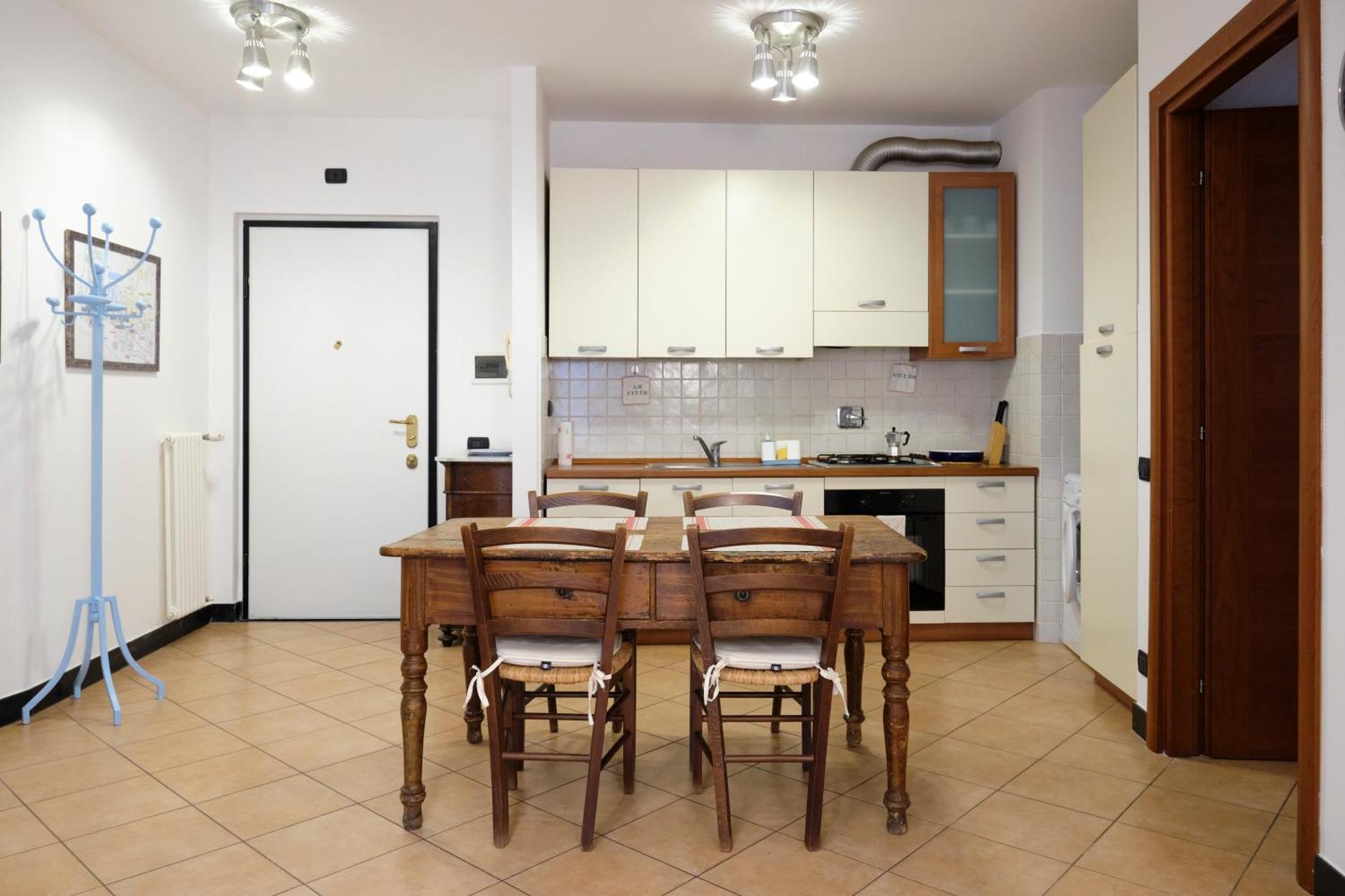 Prione'S Apartment Bis Генуя Экстерьер фото