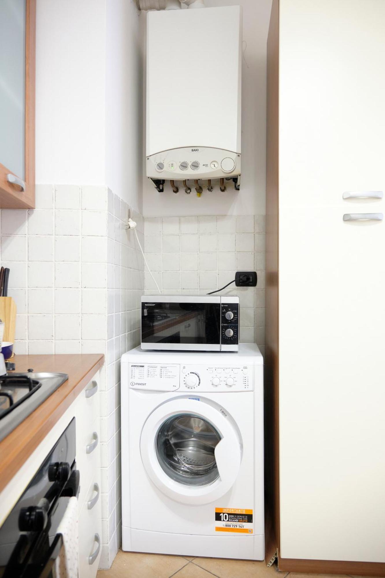 Prione'S Apartment Bis Генуя Экстерьер фото